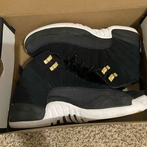 Black Jordan 12 (7Y)